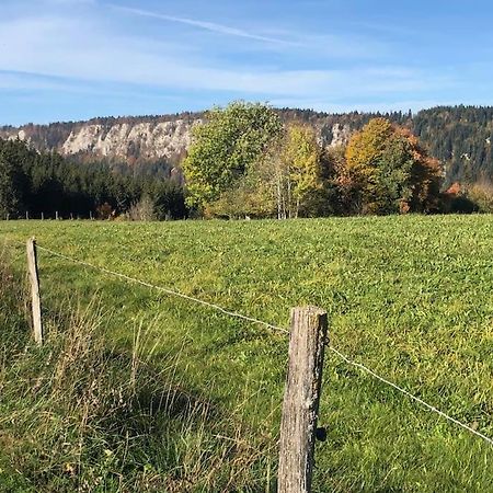 Nuit Insolite - La Cabane Du Haut-Doubs Les Gras Экстерьер фото